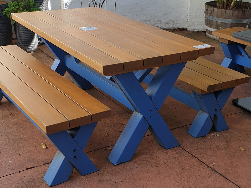 Picnic Tables - GT Pine